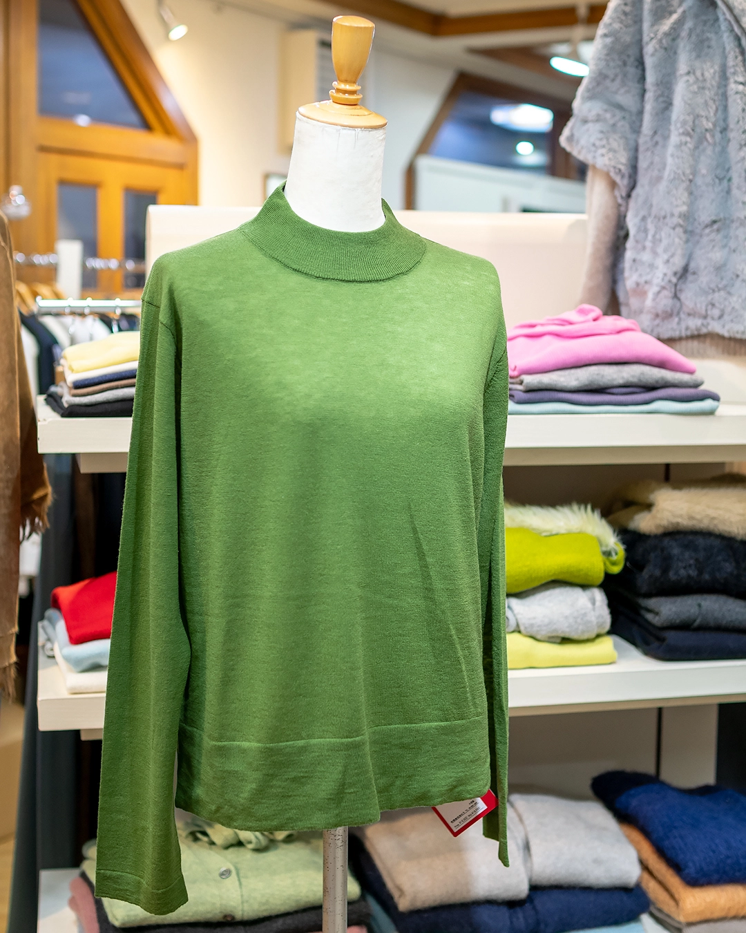 mocochi ハイネックプルオーバー