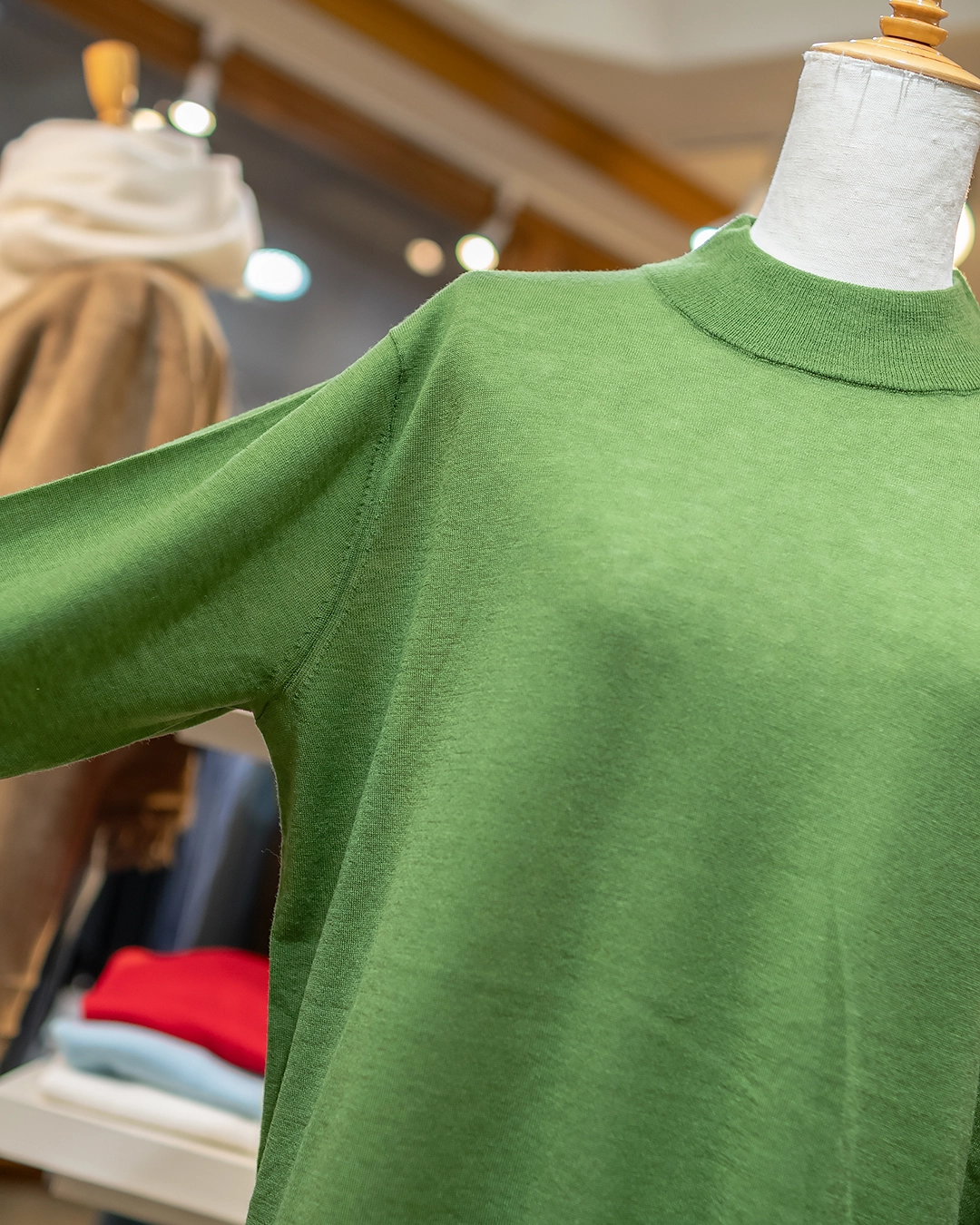 mocochi ハイネックプルオーバー