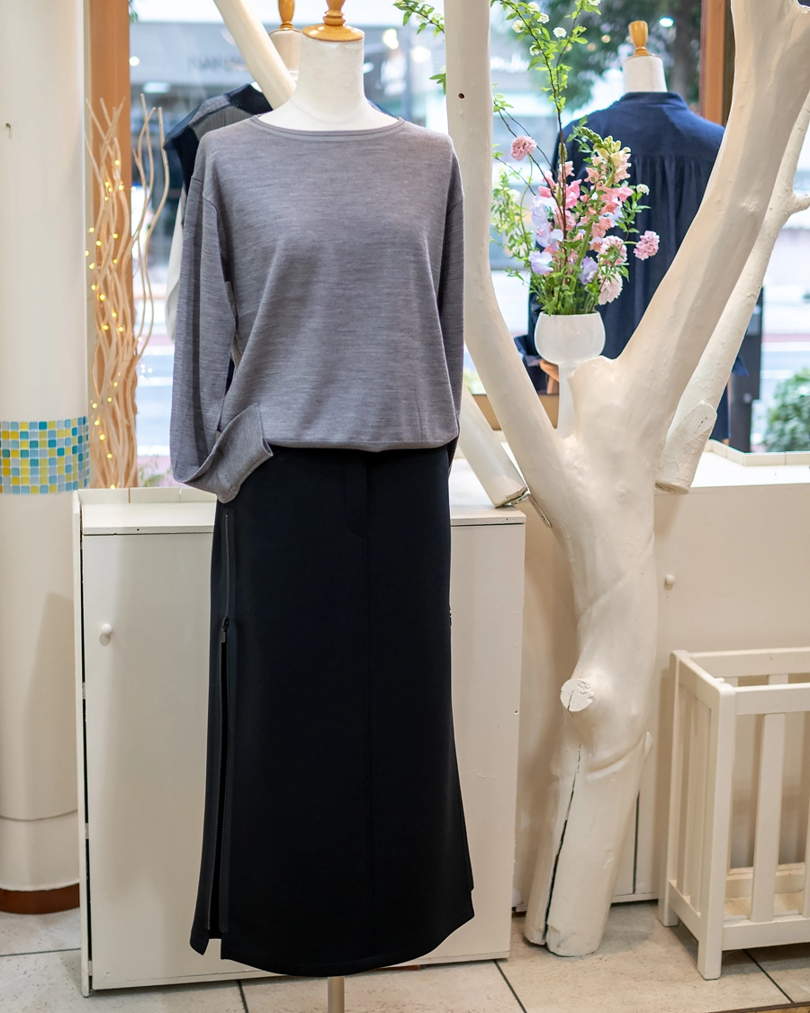 ダンボールニットスカート